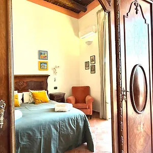 Apartamento Residenza San Gregorio, Nápoles